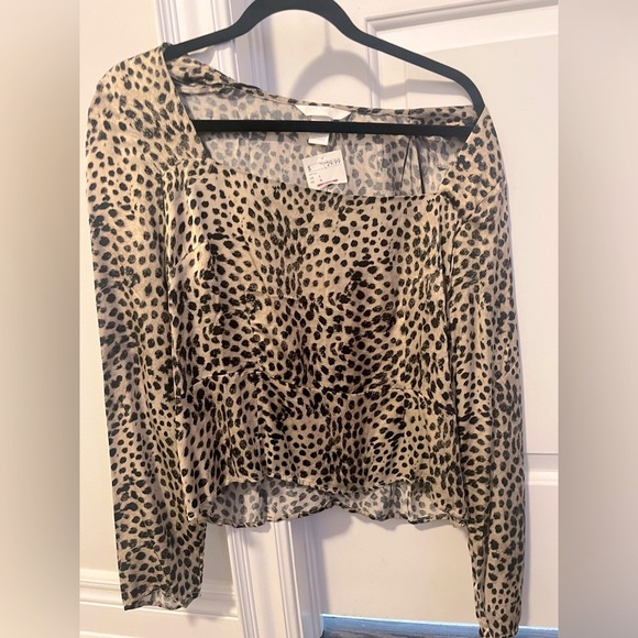 H&M size L Animal print long sleeve blouse viscose fabric with tags - Picture 1 of 1
